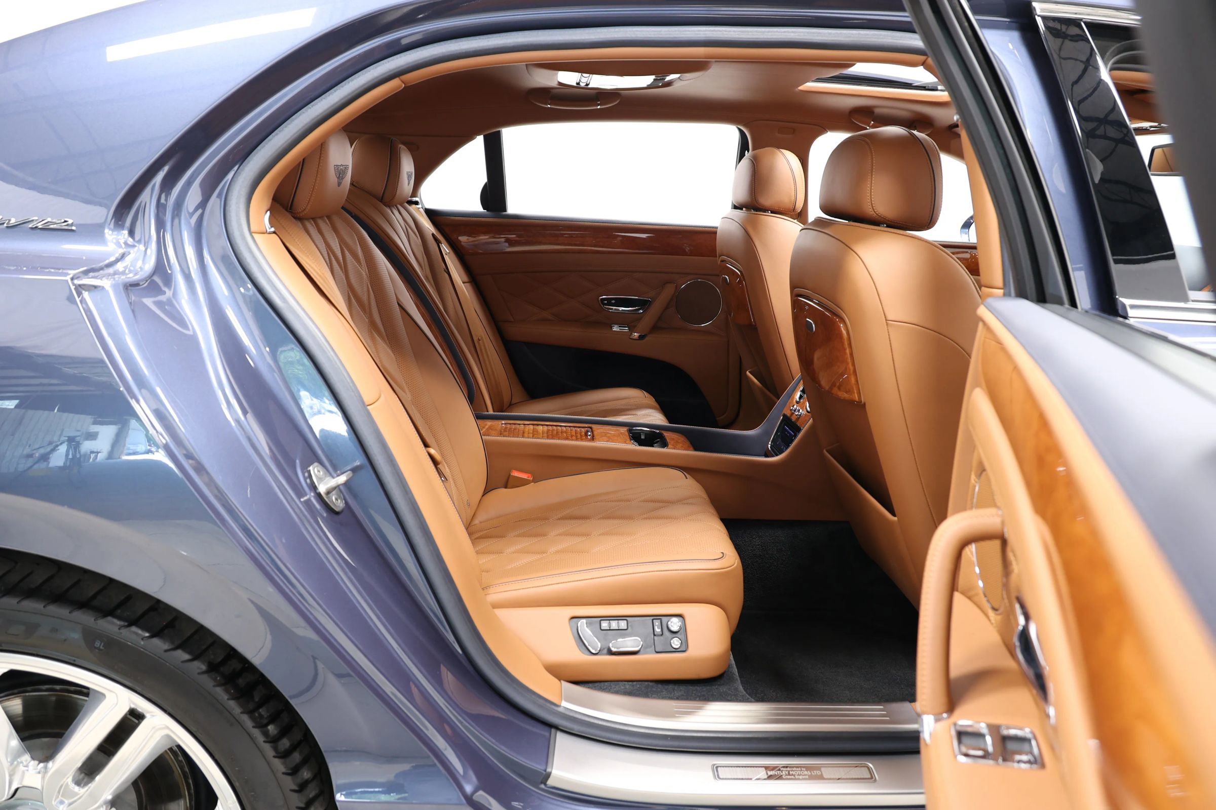 Used 2016 Bentley Flying Spur W12 AWD/4WD image 70