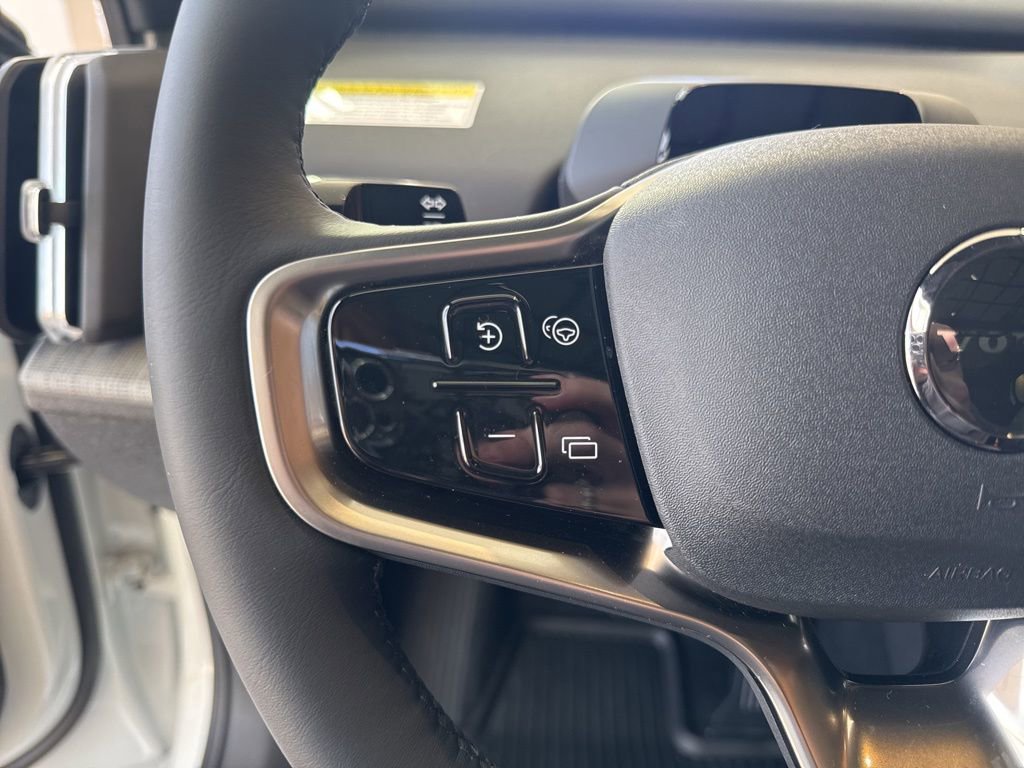 New 2026 Volvo EX30 Cross Country Ultra w/ Protection Package AWD/4WD image 9