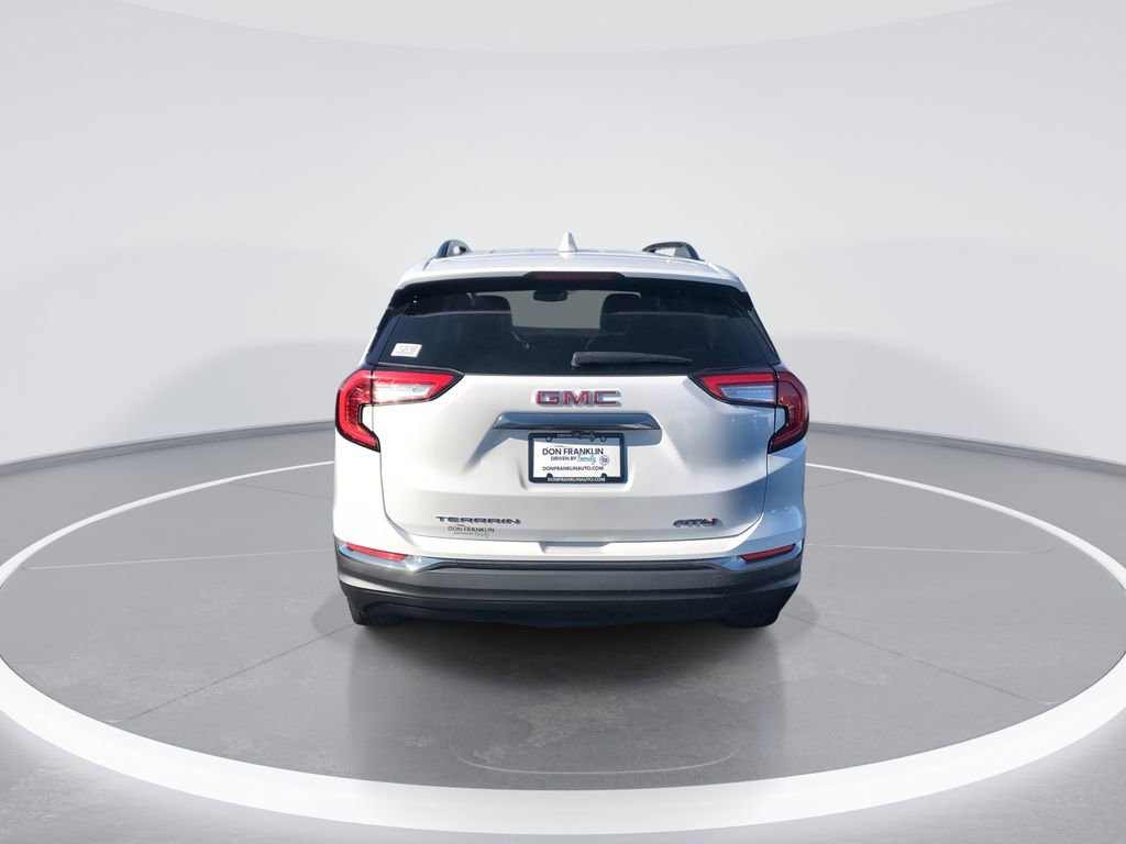 Used 2023 GMC Terrain AT4 image 7