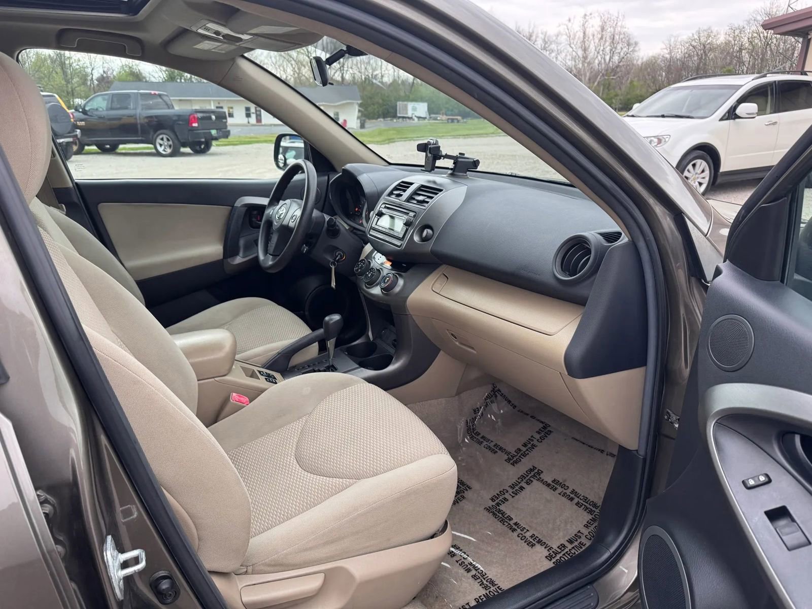Used 2012 Toyota RAV4 4WD w/ Upgrade Value Pkg image 21