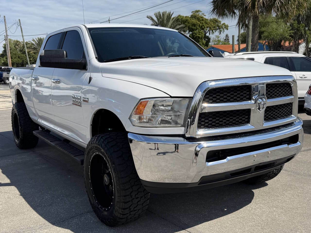 Used 2017 RAM 2500 SLT AWD/4WD image 2