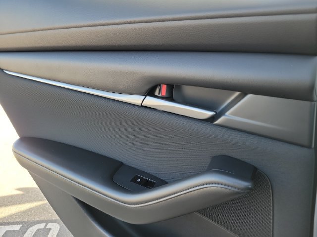 New 2026 MAZDA MAZDA3 s FWD image 23