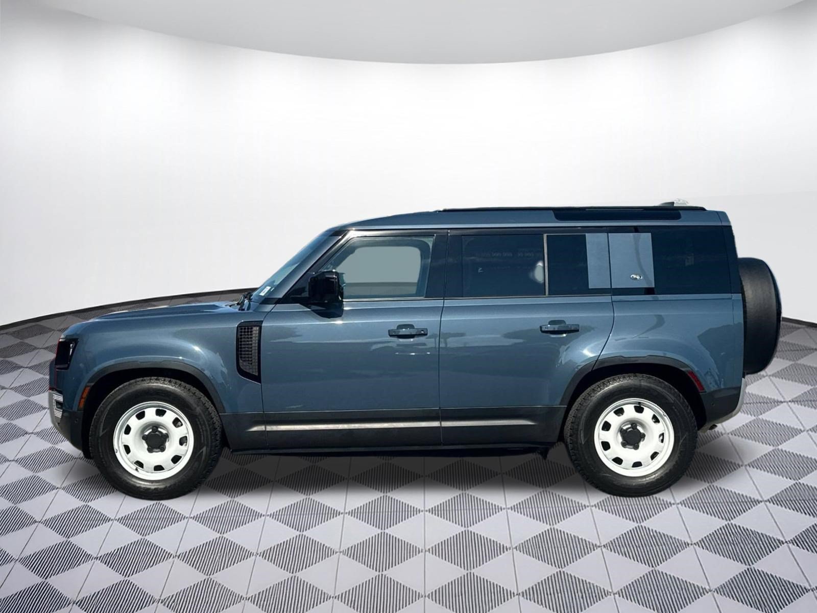 Certified 2023 Land Rover Defender 110 S AWD/4WD image 2