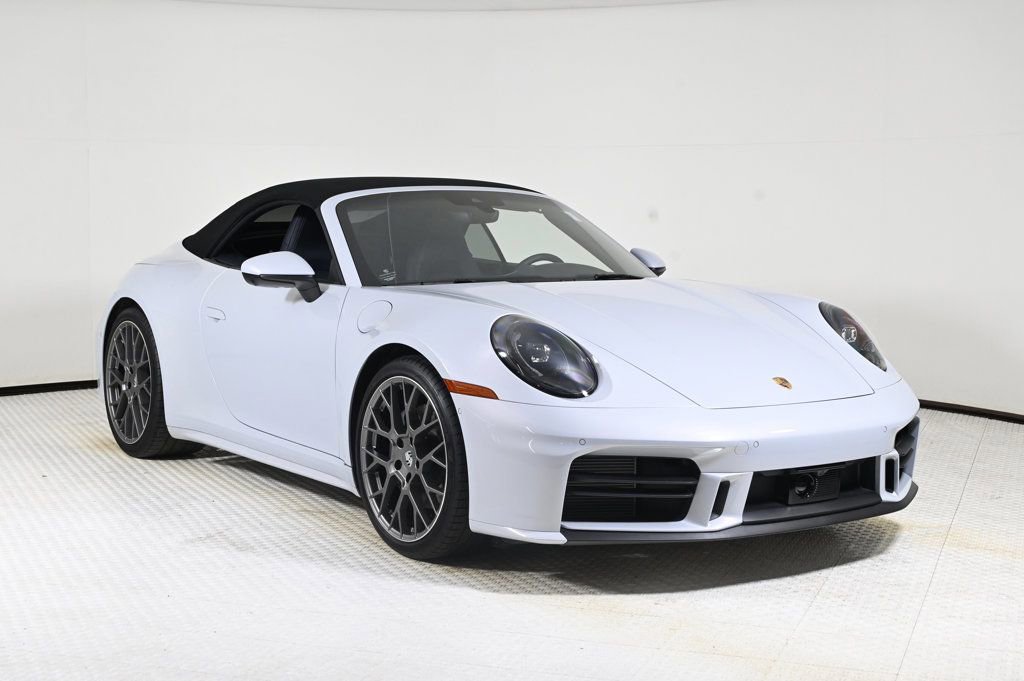 Used 2025 Porsche 911 Carrera image 9