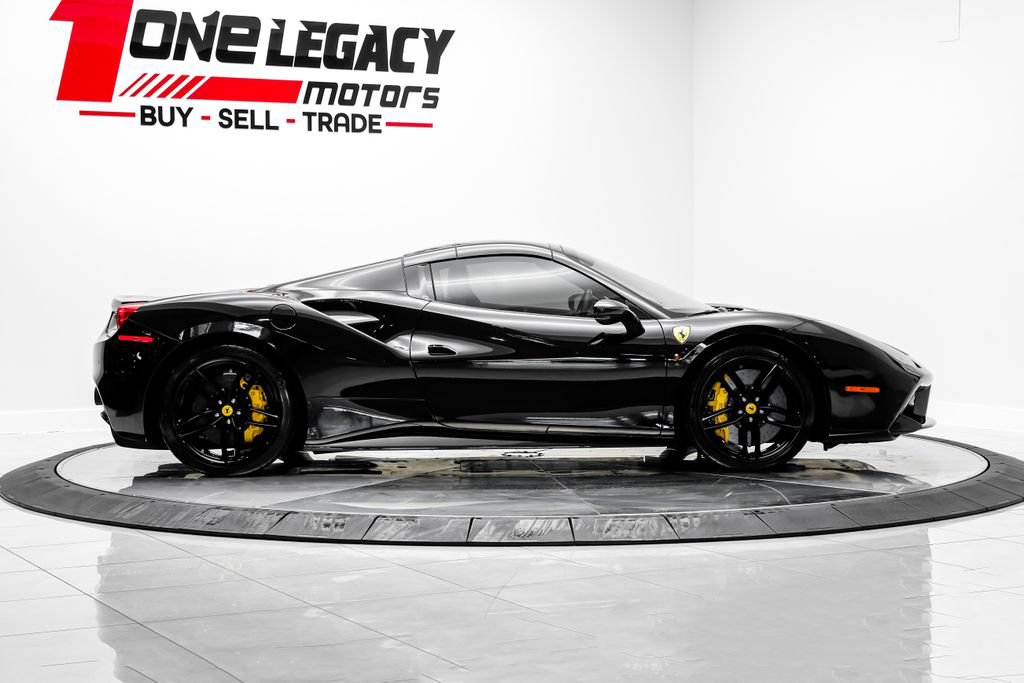 Used 2018 Ferrari 488 Spider RWD image 8