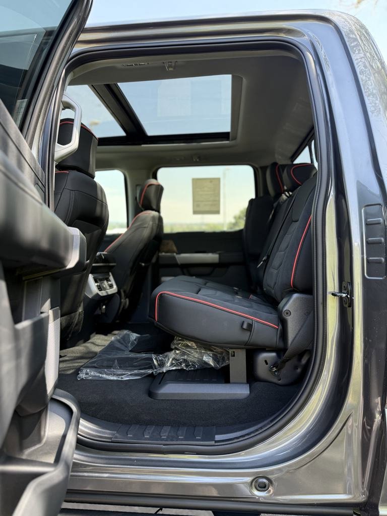 New 2025 Ford F250 Lariat w/ Lariat Ultimate Package image 20