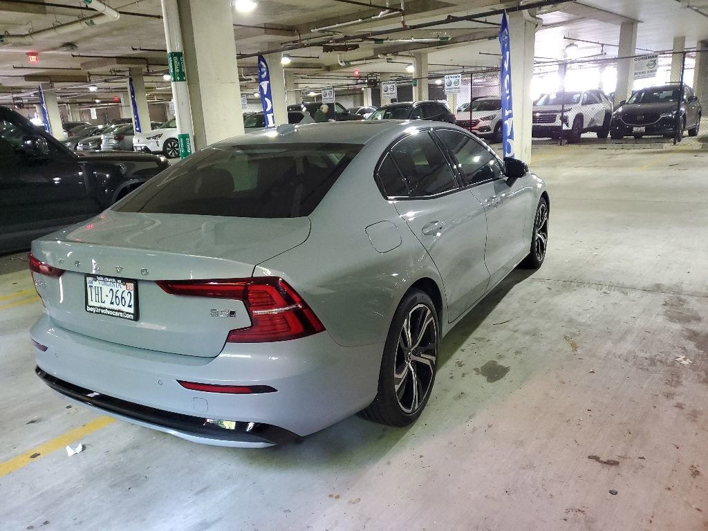 Used 2024 Volvo S60 B5 Core AWD/4WD image 4