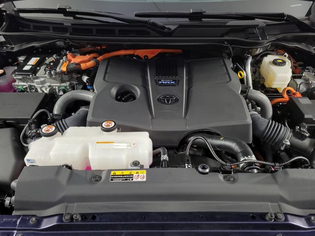 Used 2025 Toyota Sequoia Capstone AWD/4WD image 13