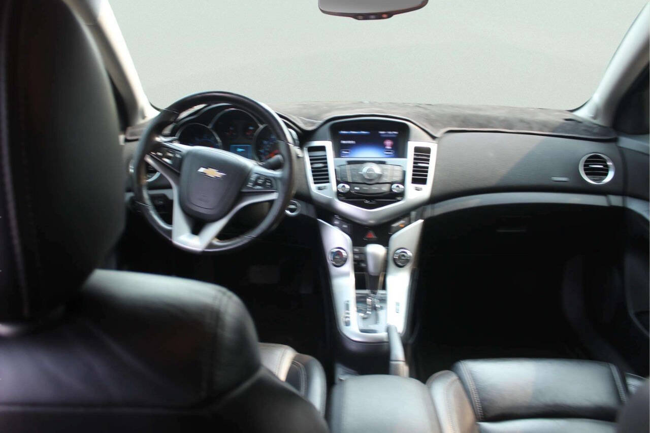 Used 2013 Chevrolet Cruze LTZ w/ RS Package FWD image 8