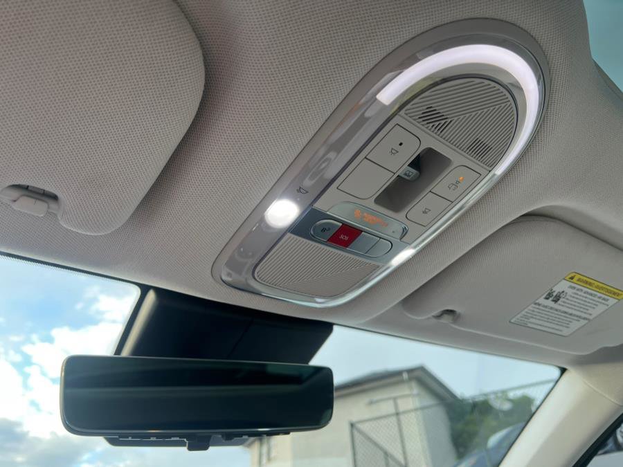 Used 2024 Hyundai Ioniq 5 Limited image 24