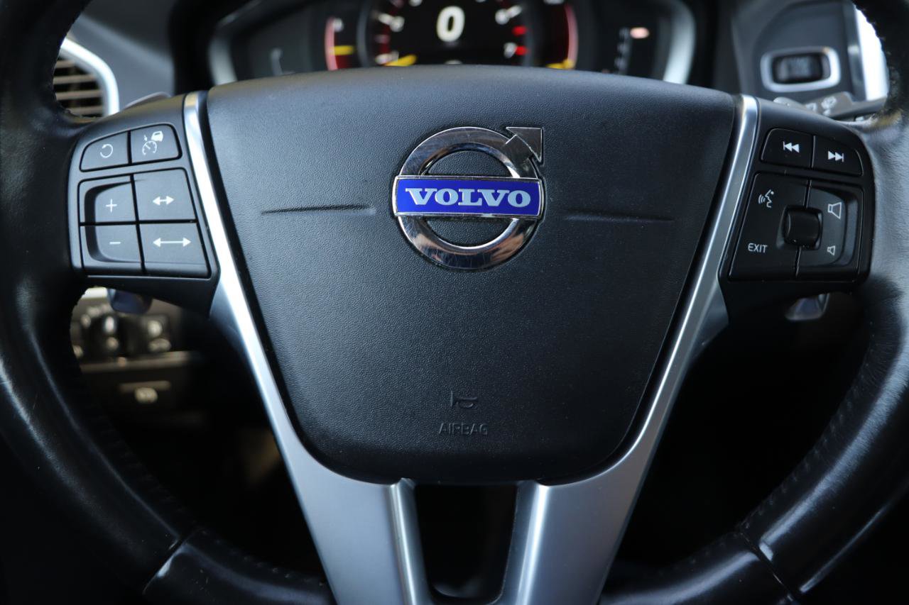 Used 2015 Volvo XC60 T6 Platinum AWD/4WD image 27