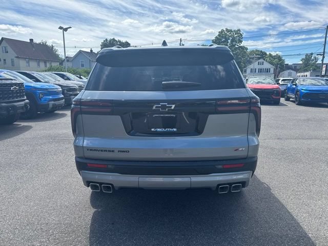 New 2026 Chevrolet Traverse Z71 w/ Enhanced Driving Package AWD/4WD image 4