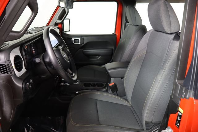 Used 2025 Jeep Wrangler Sport AWD/4WD image 14