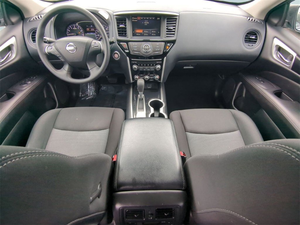 Used 2020 Nissan Pathfinder S image 21
