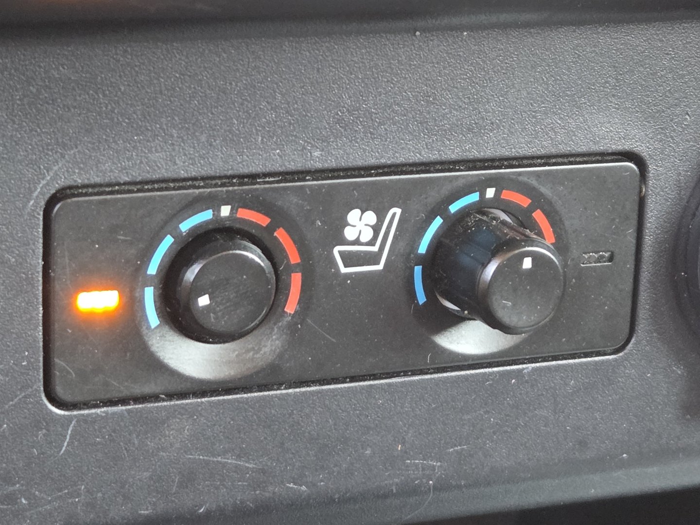 Used 2023 Toyota 4Runner Limited AWD/4WD image 8