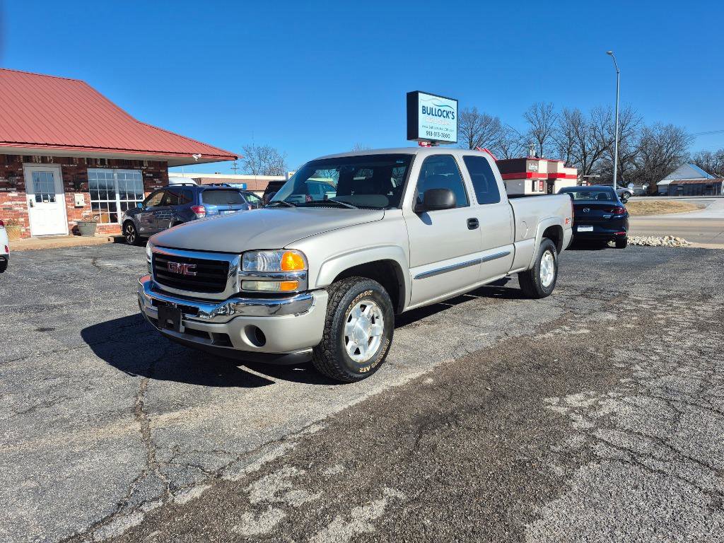 Used 2006 GMC Sierra 1500 SLE w/ Light Duty Power Package image 2