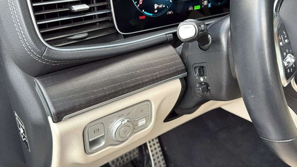 Certified 2023 Mercedes-Benz GLS 580 4MATIC image 31