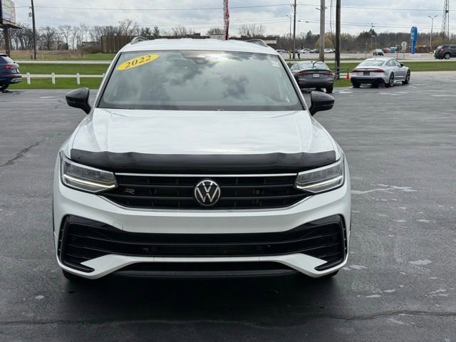 Used 2022 Volkswagen Tiguan SE R-Line FWD image 2