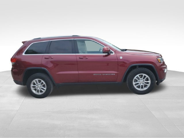 Used 2020 Jeep Grand Cherokee Laredo w/ Security & Convenience Group AWD/4WD image 3
