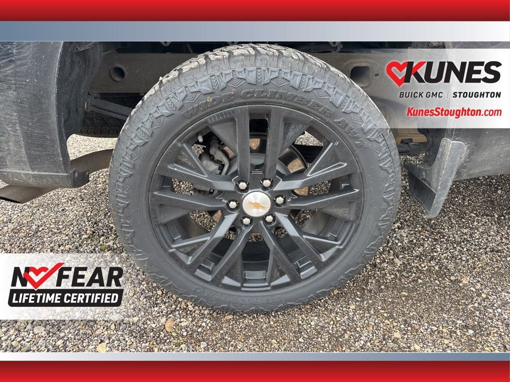 Used 2025 Chevrolet Silverado 1500 LT AWD/4WD image 14