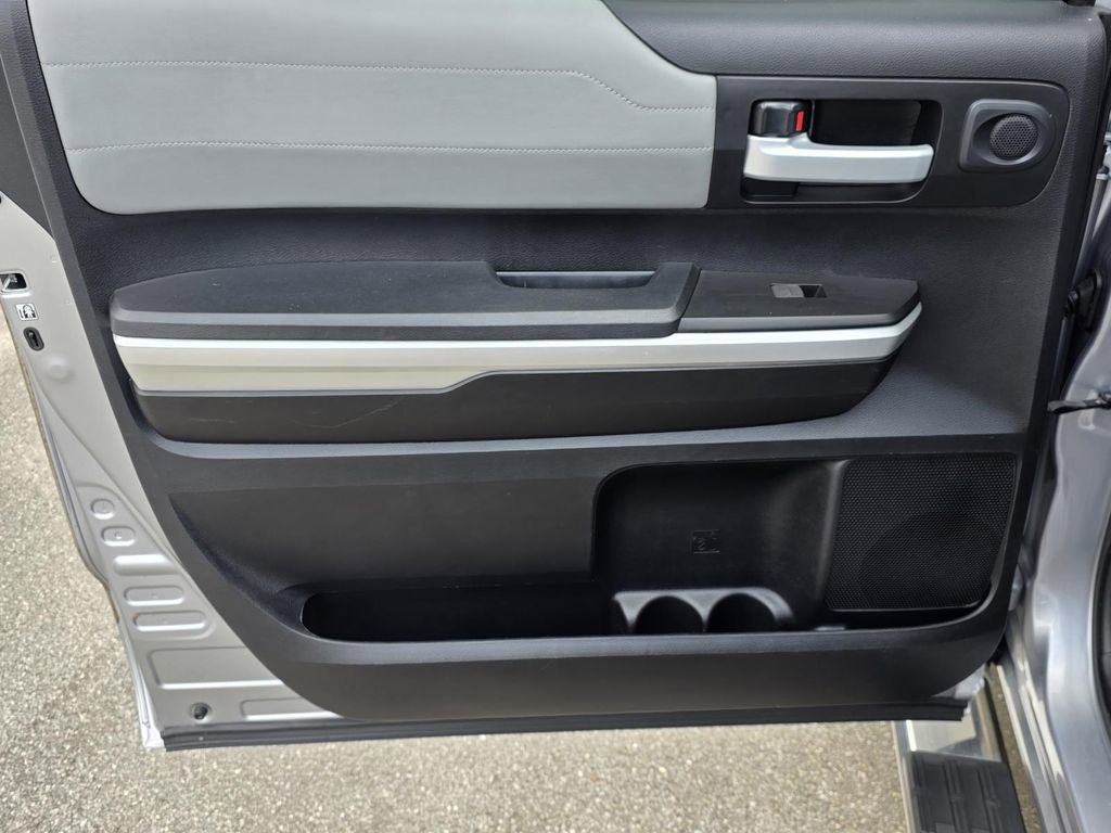 Used 2017 Toyota Tundra Limited AWD/4WD image 35