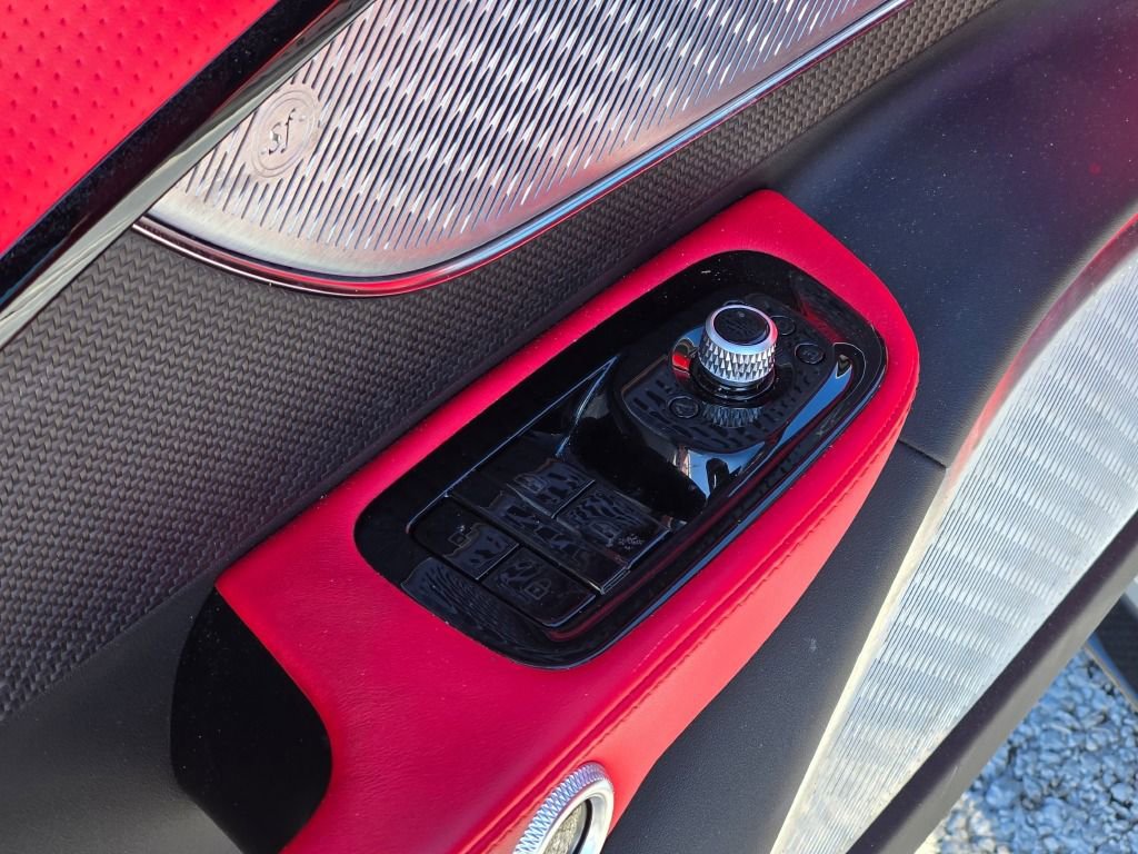 Used 2024 Maserati GranCabrio Trofeo image 17