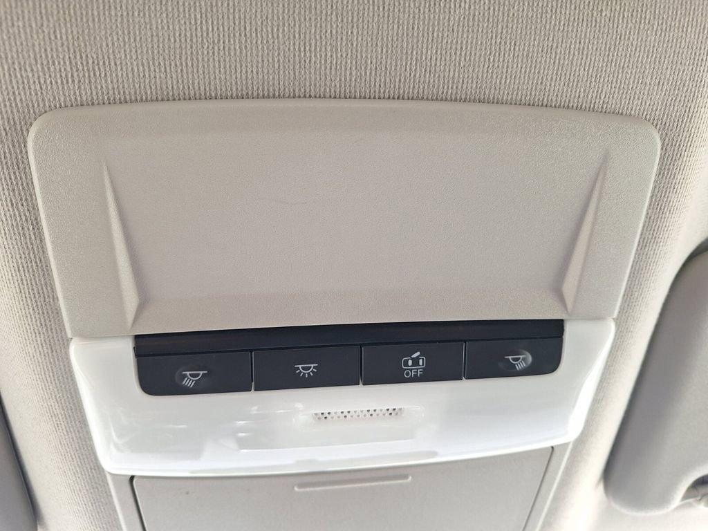 Used 2024 Nissan Sentra SV image 18