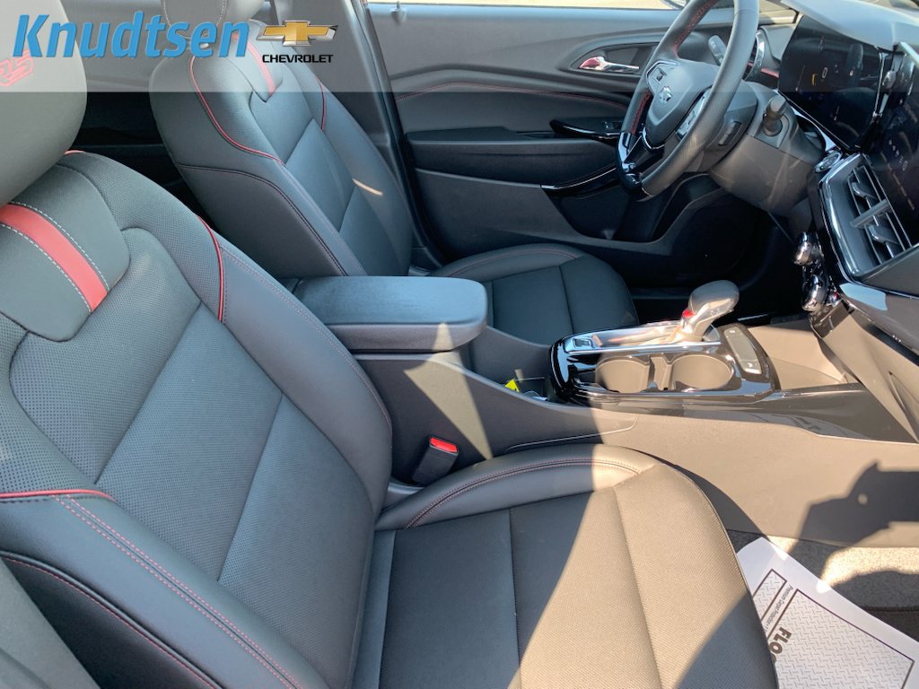 New 2026 Chevrolet Trax RS w/ Driver Confidence Package FWD image 11