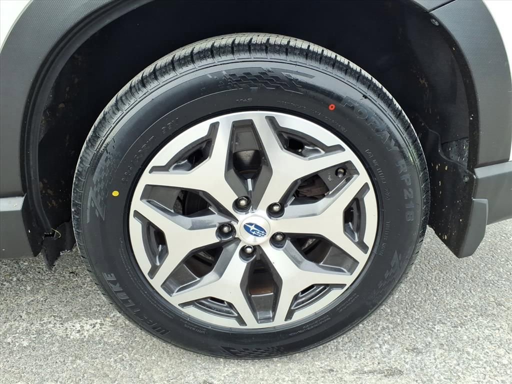 Used 2020 Subaru Forester Premium image 18