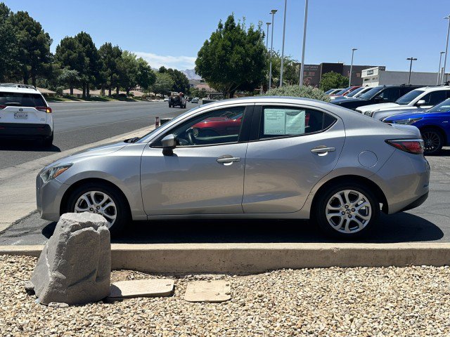 Used 2016 Scion iA FWD image 6