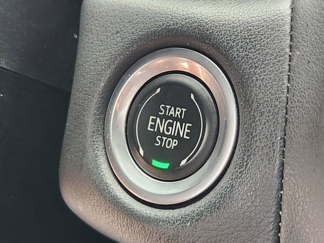 Used 2022 Chevrolet Suburban RST w/ Luxury Package RWD image 20