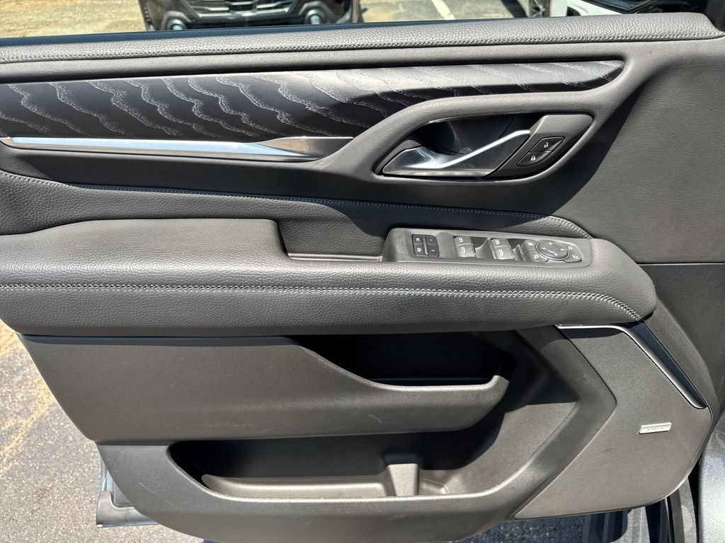 Used 2022 GMC Yukon Denali RWD image 36