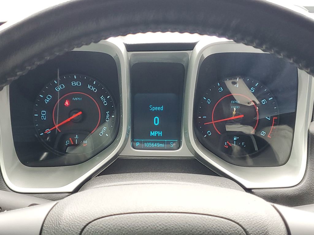 Used 2015 Chevrolet Camaro LT RWD image 12