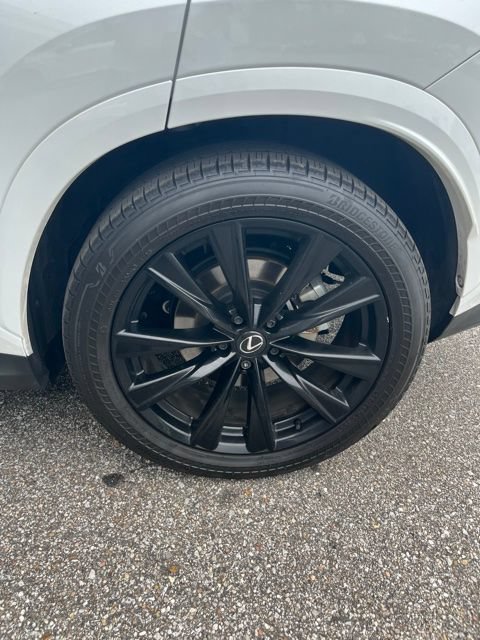 Used 2025 Lexus NX 450h+ F Sport AWD/4WD image 5