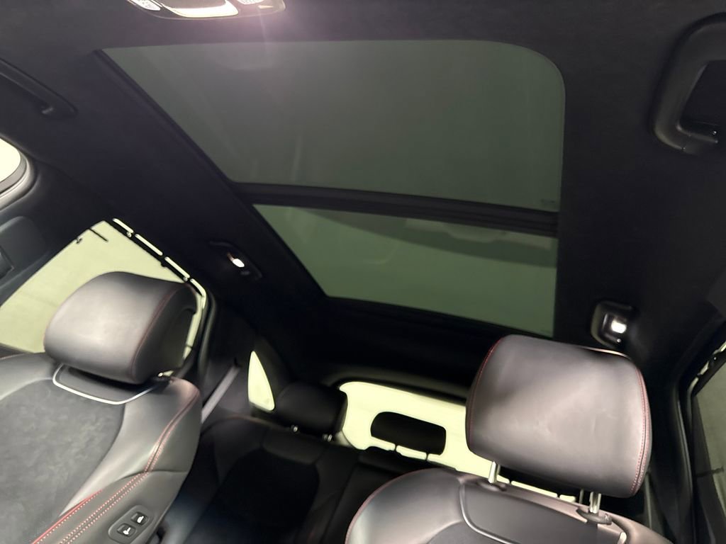 Used 2022 Genesis GV70 3.5T Sport w/ Sport Prestige Package AWD/4WD image 23