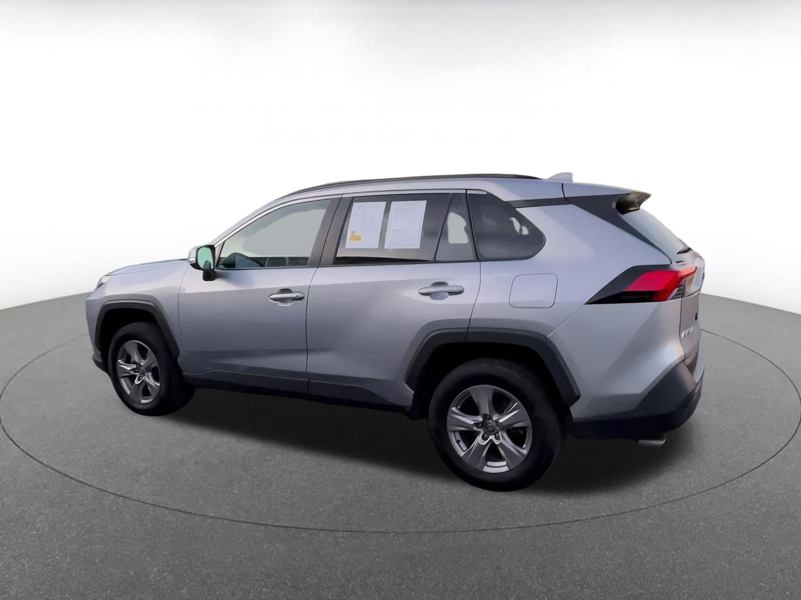 Used 2025 Toyota RAV4 XLE image 10