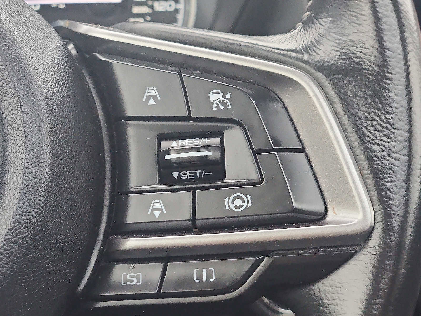 Used 2023 Subaru Forester Premium image 22