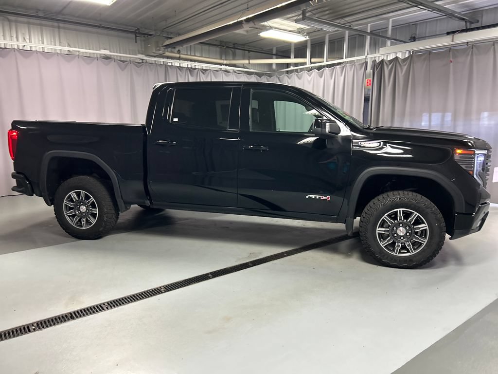 Used 2025 GMC Sierra 1500 AT4 AWD/4WD image 8