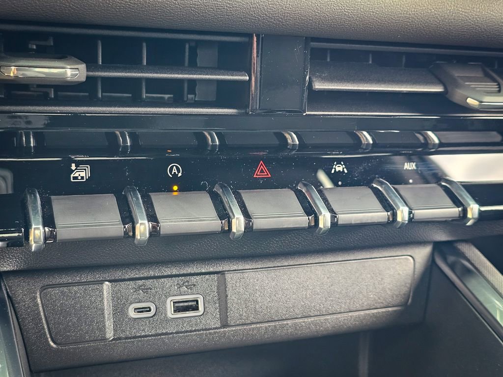 New 2026 GMC Canyon Elevation image 26