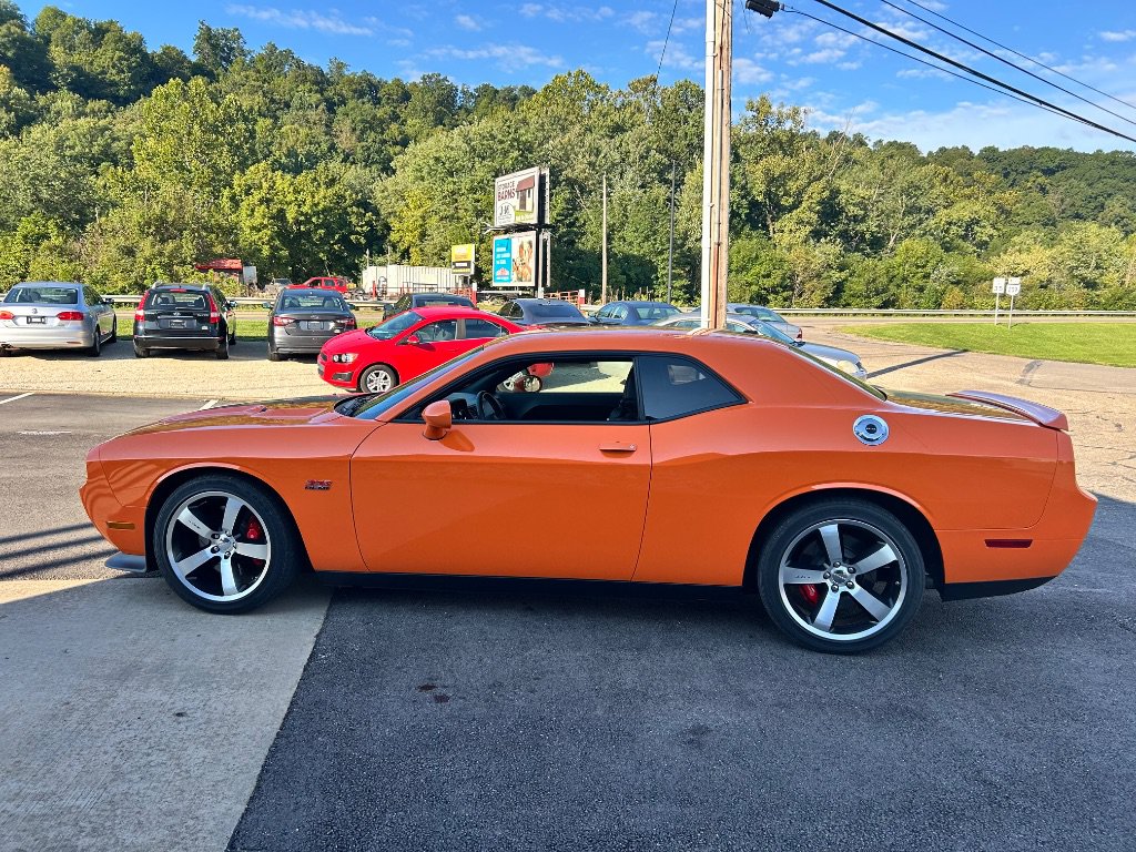 Used 2012 Dodge Challenger SRT8 RWD image 6