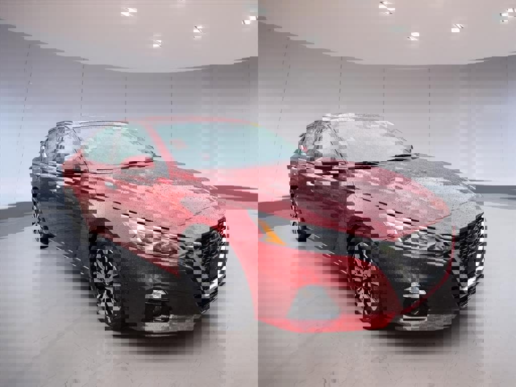 Used 2022 Nissan Altima 2.5 SL image 1