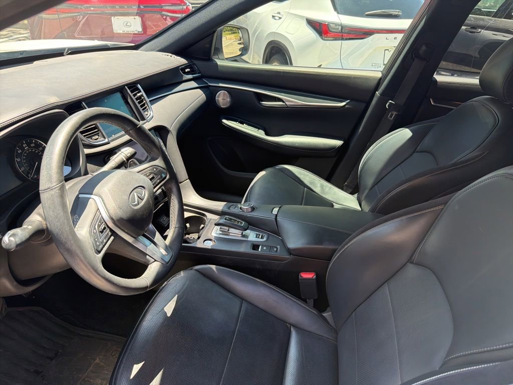 Used 2023 INFINITI QX50 Sport FWD image 9