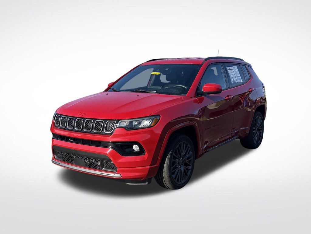 Used 2023 Jeep Compass Limited image 3