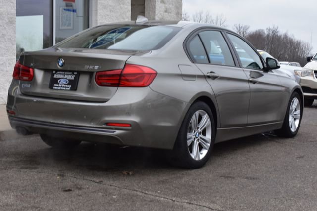 Used 2016 BMW 328i xDrive Sedan w/ Technology Package image 11
