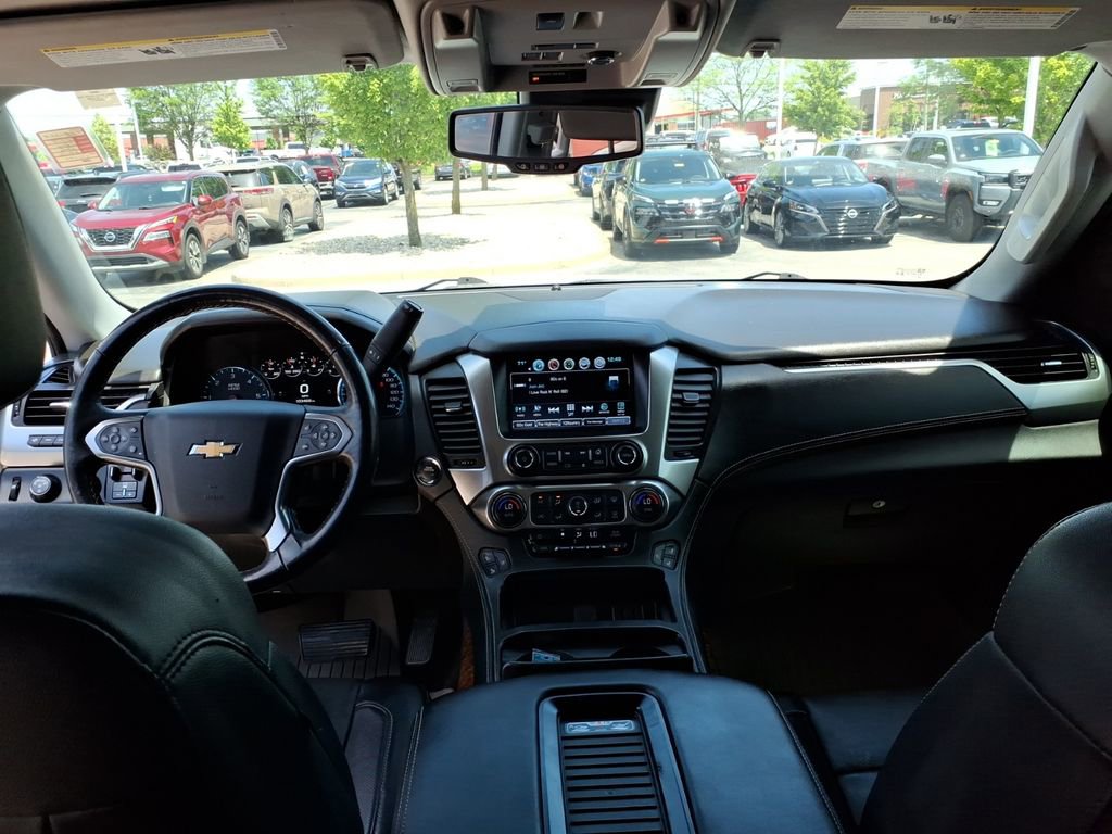 Used 2018 Chevrolet Tahoe Premier AWD/4WD image 29