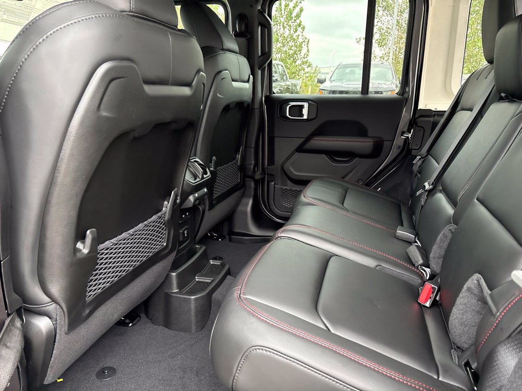 New 2027 Jeep Wrangler Unlimited Rubicon AWD/4WD image 17
