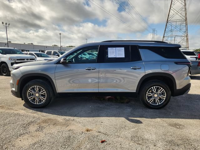 Used 2026 Chevrolet Traverse LT AWD/4WD image 4