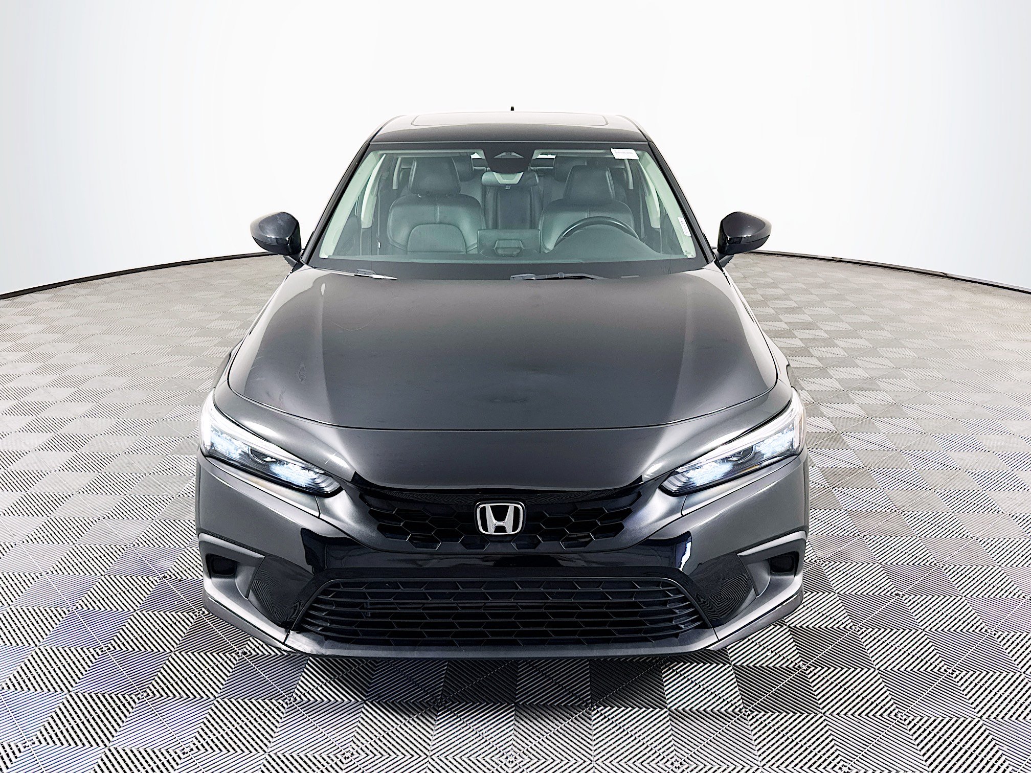 Used 2023 Honda Civic EX-L image 2