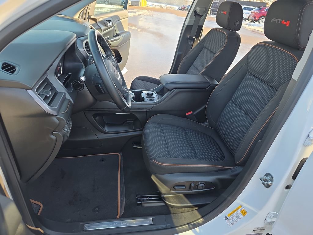 Certified 2023 GMC Acadia AT4 image 17