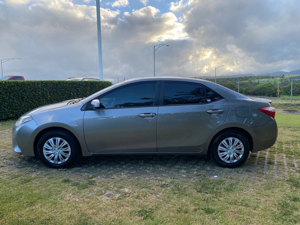 Used 2015 Toyota Corolla LE FWD image 4